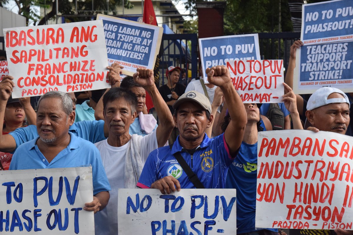 MattyYappy's tweet image. Tuloy ang laban! 
#NoToPUVModernizationProgram #NoToJeepneyPhaseout