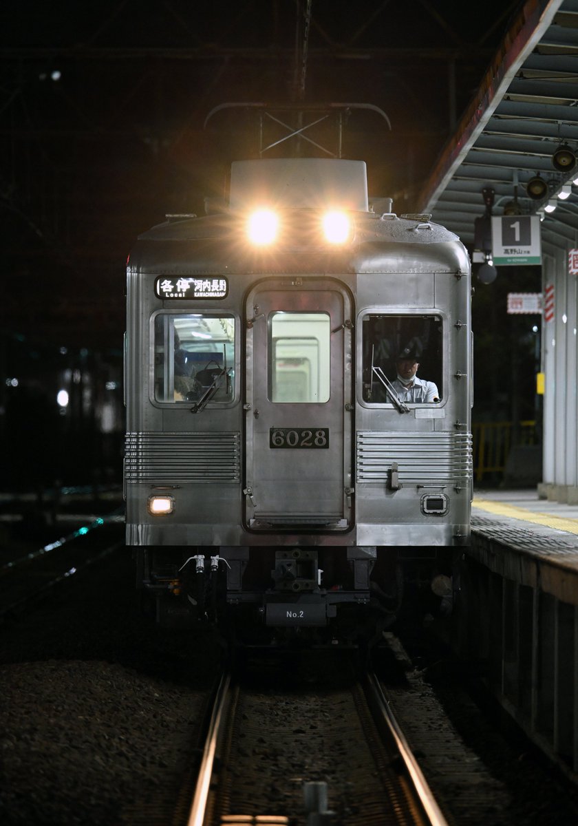 nory6437's tweet photo. 2023年も残りわずかとなりました。
年々減っていく被写体ですが、今年はED458の復帰、東武8111Fの野田線営業運転、南海の無塗装復刻化が嬉しかった1年でした。
撮影会や撮影地でお世話になった皆様、大変お世話になりありがとうございました！ https://t.co/OaVX89IkMn
