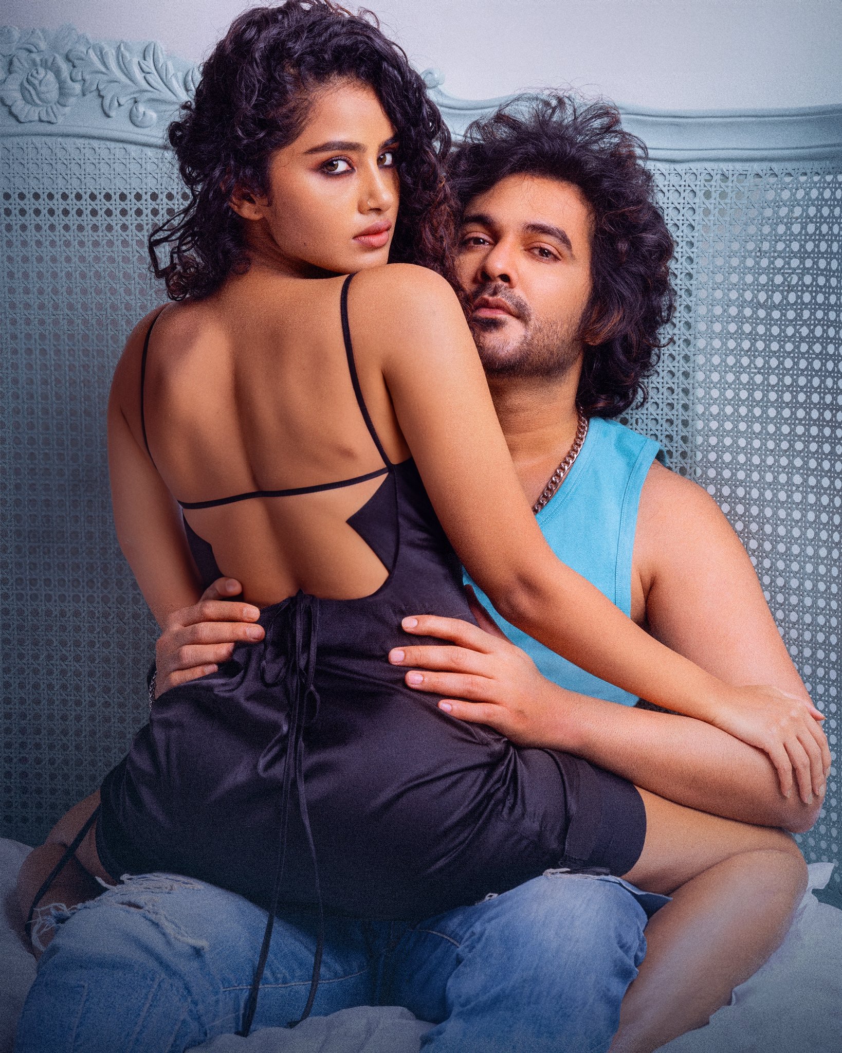 GCrf7EobgAEFEyK?format=jpg&name=large