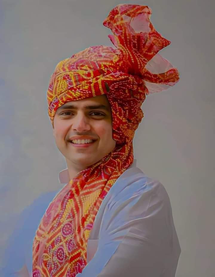 पुरानी बातों को भूल कर आओ नई साल में नई शरुआत करते है  श्री @SachinPilot जी के साथ रहते है
@shiv_harsana
@AcharyaPramodk
@BalkaurDhillon
@MukeshBhakar_
@sajanlangdi

राम.. राम.. सा...!