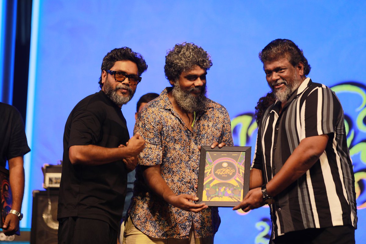 Thanks to team @makkalisai for an amazing event! Grateful for the growing crowd, talented artists, and @beemji sir a great inspiration forever. Honored presenting Parthiban sir’s momento - @Manojjahson @yaazhifilms #margaziyilmakkalisai
