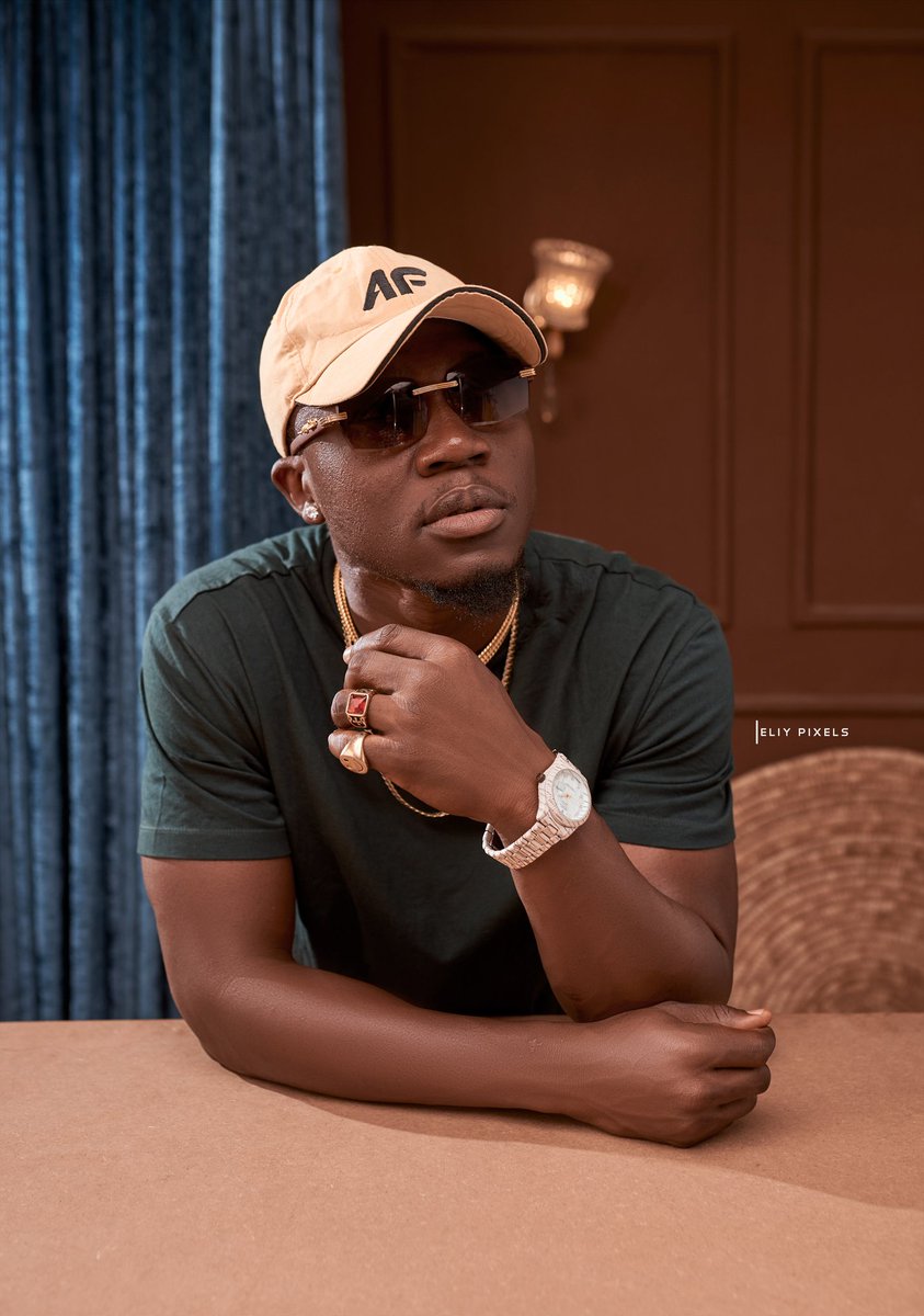 dareal_snow's tweet photo. TAKING A MOMENT TO APPRECIATE HOW FAR I'VE COME, REFLECTING ON HIGHS AND LOWS AND EMBRACING EVERY EXPERIENCE. ππΎβ€οΈ... CHARGED UP AND READY TO GO HARDER!!!
#SnowflakeThaMagnificent #ThaEntaprize #StraightFaceGang
NEW MUSIC OUT SOON!!! π₯ π https://t.co/6sBqVza1sM