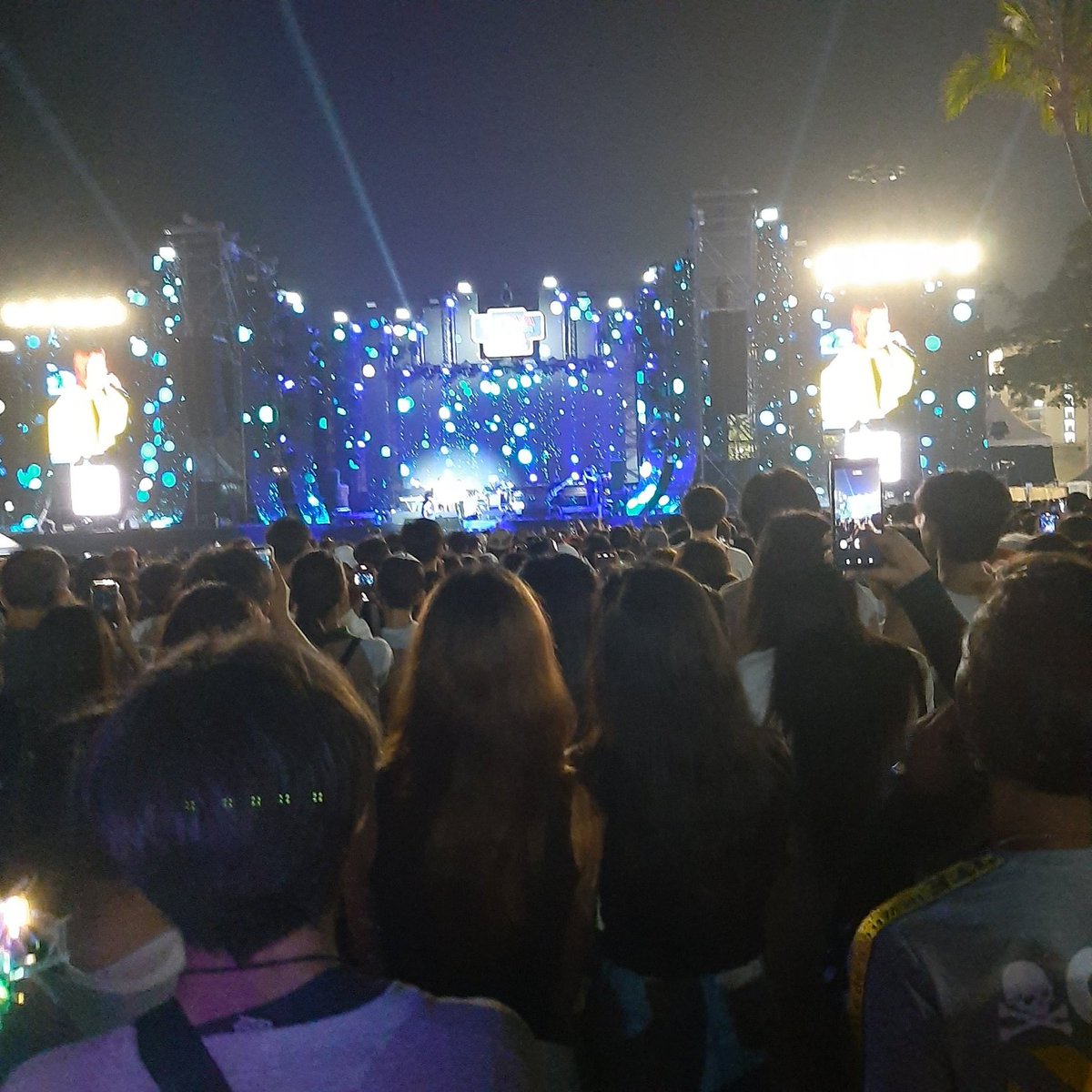 p_pimsri1's tweet image. คนเยอะมาก 
#Mono29Pattaya2024xPeck 
#Mono29 #E29