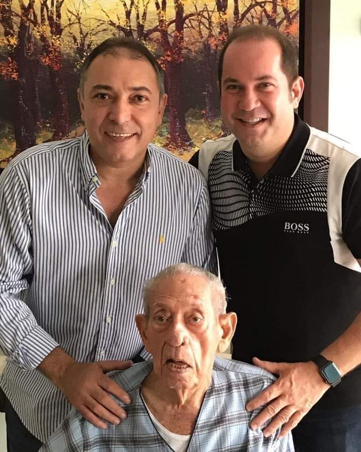 OTTO_MEDINA's tweet photo. Con mucha tristeza recibo la noticia del fallecimiento del señor padre del Senador Lidio García Turbay y el Diputado Jose Félix García Turbay. 

Mis mas sentidas condolencias para toda la familia, DIOS reciba en su santo reino el alma del Dr. Lidio Garcia (padre). https://t.co/domLfvWOxY
