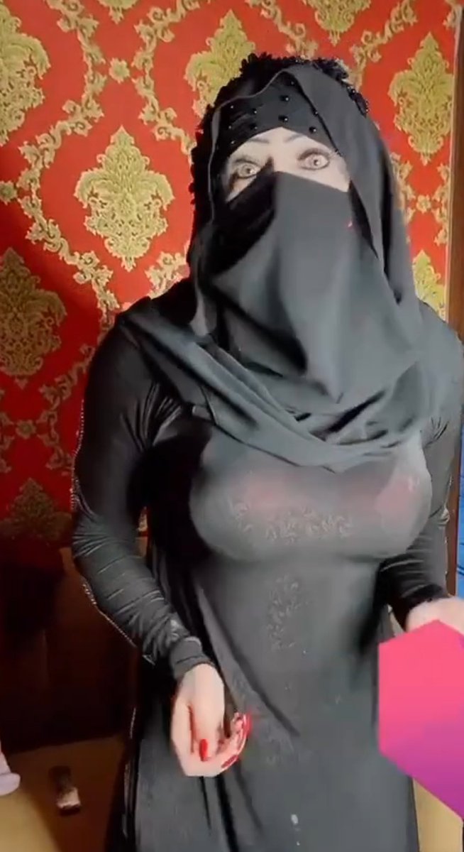 مفيش ملكة مسحيه بجد كلو وهم