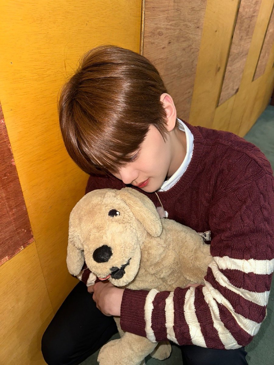 ZB1_official's tweet image. _💌
2023 마지막 멤트예용ㅎㅎ
올해 너무 고생했고 2024 성숙한 저로 돌아올게요❤️
긍정은 더하고 부정은 빼고 사랑과 따뜻함은 곱해서…
#KIMGYUVIN #김규빈
#ZEROBASEONE #ZB1 #제로베이스원