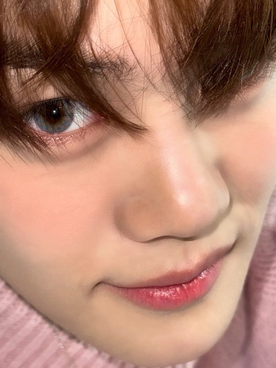 ZB1_official's tweet image. _💌
2023 마지막 멤트예용ㅎㅎ
올해 너무 고생했고 2024 성숙한 저로 돌아올게요❤️
긍정은 더하고 부정은 빼고 사랑과 따뜻함은 곱해서…
#KIMGYUVIN #김규빈
#ZEROBASEONE #ZB1 #제로베이스원