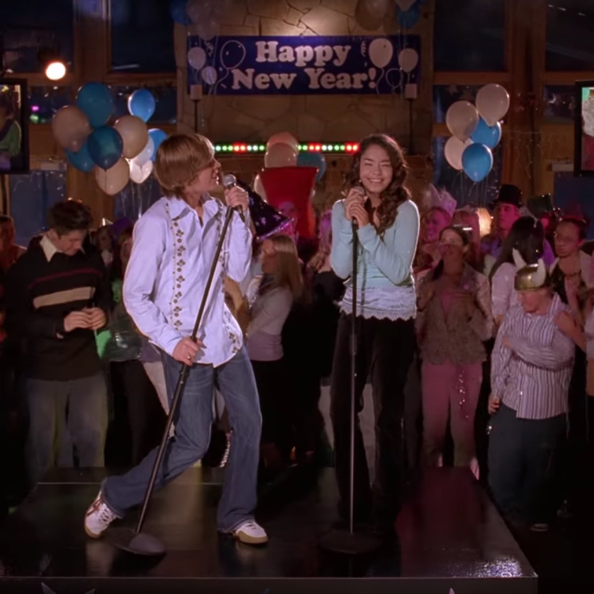 FilmUpdates's tweet image. 18 years ago, Troy Bolton and Gabriella Montez met at a New Year’s Eve party in High School Musical.