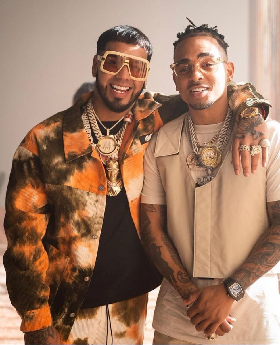 ‘PA TI ESTOY’ ingresa entre las 5 más reproducidas de Ozuna en Spotify.

SIEMPRE LOS DIOSES 🔥