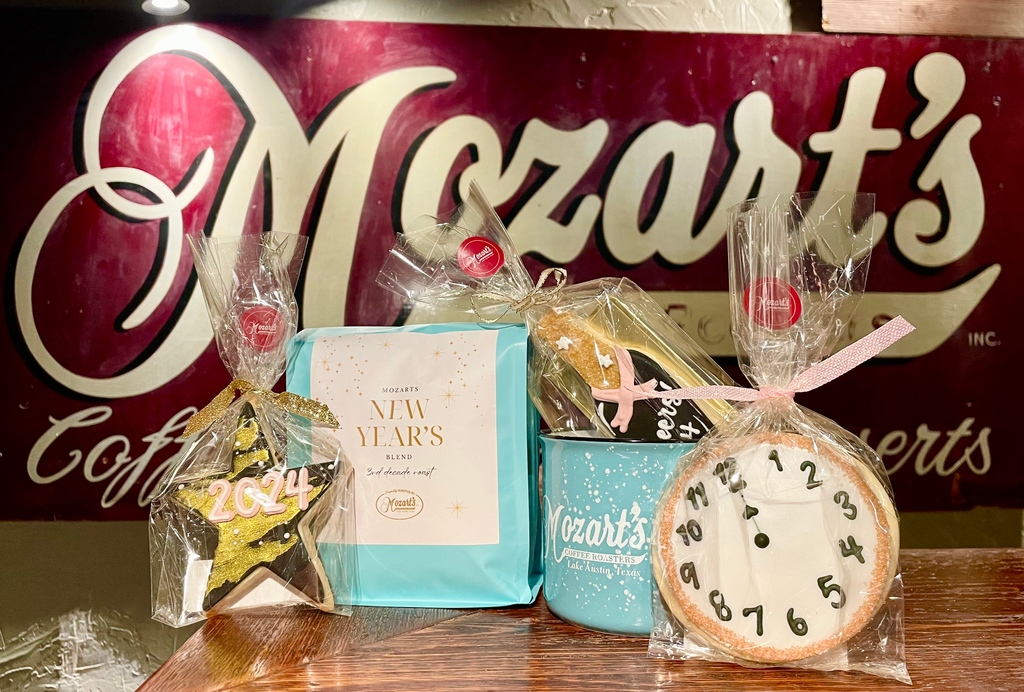 MozartsCoffee's tweet photo. Happy New Year's Eve! 🪩🎆🥂🎩🍾✨️ ⁠
⁠
We are OPEN during our regular hours both New Year's Eve AND New Year's day! ⁠
⁠
Mozart's has made it our resolution to keep bringing you unique and delicious house roasted coffee blends! ⁠ https://t.co/VilXBqAFrW