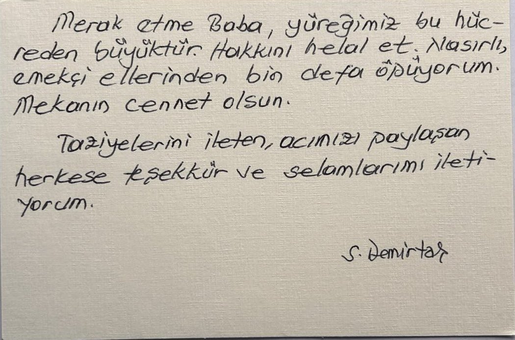 by_tawsi's tweet photo. Rehin tutulan bir evladın babasına onurlu vedası.
Saygıyla selamlıyorum https://t.co/lf4weNoD0e