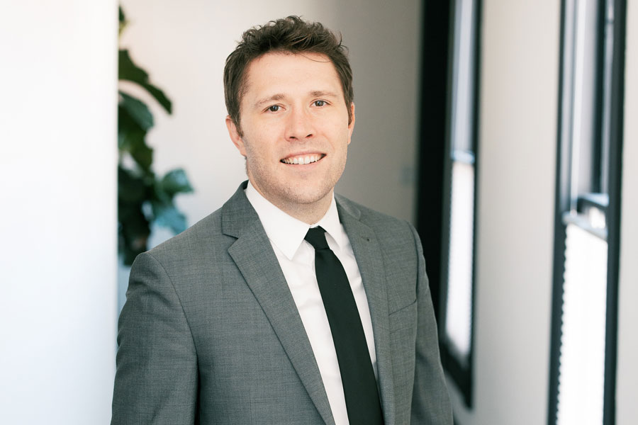CornellCollege's tweet photo. What did attorney Steve Wieland '06 learn from being Student Senate president? He became more comfortable dealing with conflict and talking constructively with people so both sides could find resolution. #CornellCollege  #CornellWorks https://t.co/l4DCuyYMd0 https://t.co/bLnDf6zMeV
