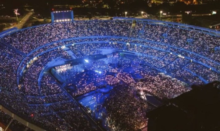 CaroMarioni_'s tweet photo. Salud a todo el Piberio Bionico que esta despidiendo un 2023 donde volvió la banda más importante de su vida y pudo disfrutarlos en vivo ❤️‍🩹��� https://t.co/SKSNGSJVWf