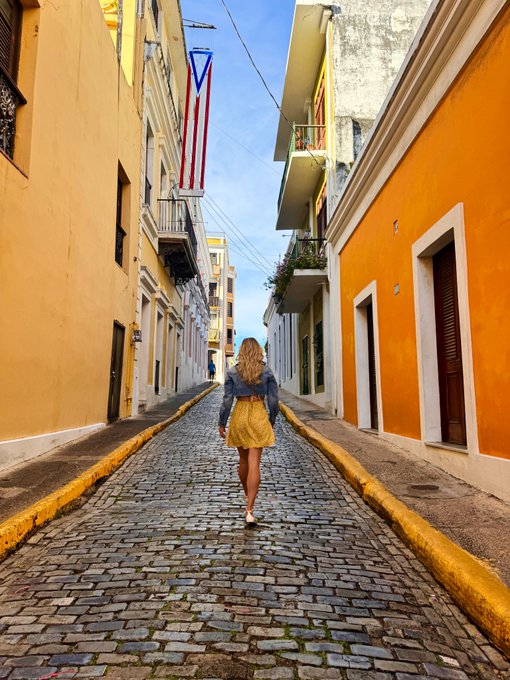 Exploring Viejo San Juan, Puerto Rico 🇵🇷 https://t.co/63zhDsrvyS<a href="/tag/floridarenaissancefestival"class="tags"><span>#floridarenaissancefestival</span></a><a href="/tag/flarenfest"class="tags"><span>#flarenfest</span></a>