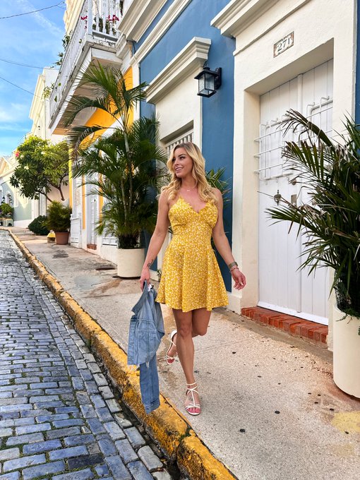 Exploring Viejo San Juan, Puerto Rico 🇵🇷 https://t.co/63zhDsrvyS<a href="/tag/floridarenaissancefestival"class="tags"><span>#floridarenaissancefestival</span></a><a href="/tag/flarenfest"class="tags"><span>#flarenfest</span></a>