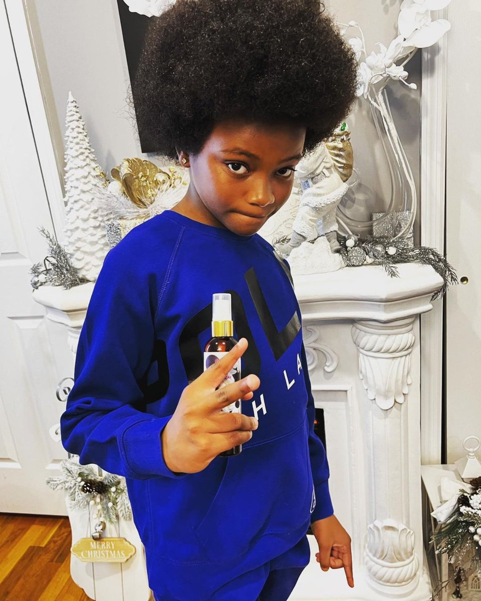 CynRoyal's tweet image. Unlay is all natural so perfect for children! #hair #hairgrowth #healthyhair #childrenhair #vegan #veganhaircare #love #peace #Happiness #NewYear #growth #X