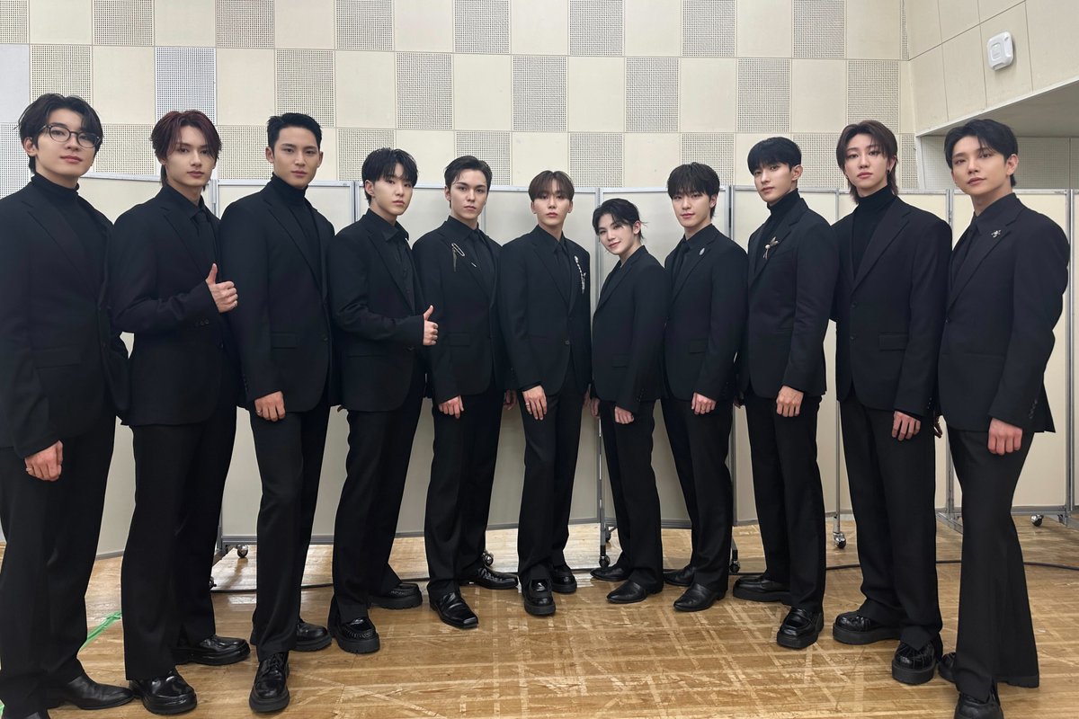 SEVENTEEN Japan (@pledis_17jp) on Twitter photo #SEVENTEEN ใNHK็ทๅใ็ฌฌ74ๅNHK็ด
็ฝๆญๅๆฆใใซๅบๅ ดใใพใใโจ
ใ่ใ่ฝใกใ่ฑใณใ(Fallin' Flower)ใใฎๆญๅฑใใๆงใ
ใชไผ็ปใซๅๅ ใใๅ็ด
็ฝ๐๐ค
ไธ็ทใซๆฅฝใใใงใใใ ใใพใใใ๏ผ๐ซถ
CARATใฎใฟใชใใใ2024ๅนดใใใใใใ้กใใใพใโบ๏ธ๐
#NHK็ด
็ฝ #็ด
็ฝๆญๅๆฆ
#ๆฐๆใกใฏ13ไบบไธ็ทใ ใ #SEVENTEEN ใNHK็ทๅใ็ฌฌ74ๅNHK็ด
็ฝๆญๅๆฆใใซๅบๅ ดใใพใใโจ
ใ่ใ่ฝใกใ่ฑใณใ(Fallin' Flower)ใใฎๆญๅฑใใๆงใ
ใชไผ็ปใซๅๅ ใใๅ็ด
็ฝ๐๐ค
ไธ็ทใซๆฅฝใใใงใใใ ใใพใใใ๏ผ๐ซถ
CARATใฎใฟใชใใใ2024ๅนดใใใใใใ้กใใใพใโบ๏ธ๐
#NHK็ด
็ฝ #็ด
็ฝๆญๅๆฆ
#ๆฐๆใกใฏ13ไบบไธ็ทใ ใ