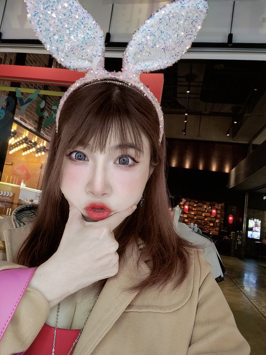 Mibao69's tweet photo. 跨年❤ https://t.co/L74XyVI605