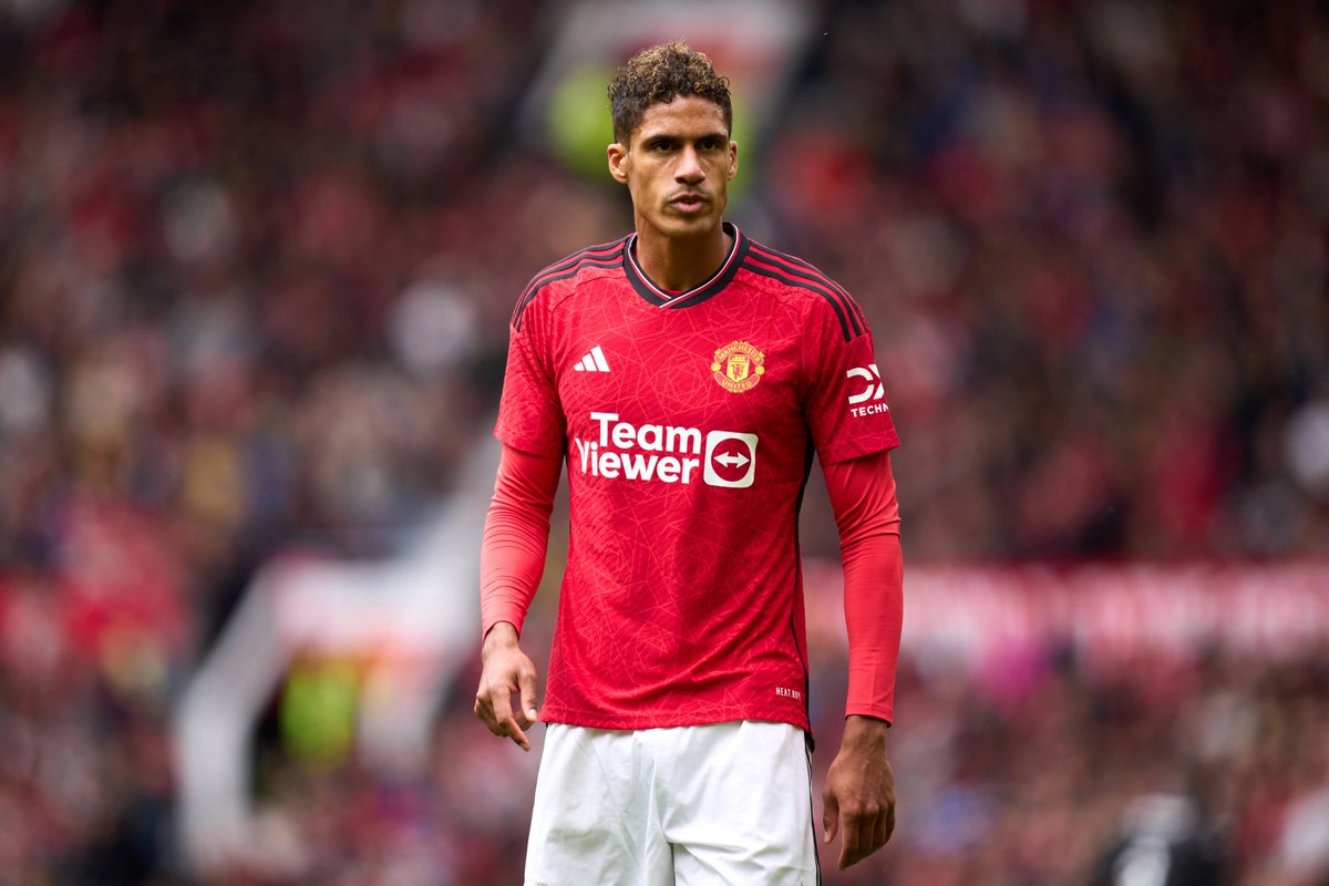 BREAKING: Manchester United have decided against triggering an option to extend Raphael Varane's contract by 12 months leaving him free to hold talks with foreign clubs over a summer transfer from tomorrow. [@MattHughesDM] #MUFC