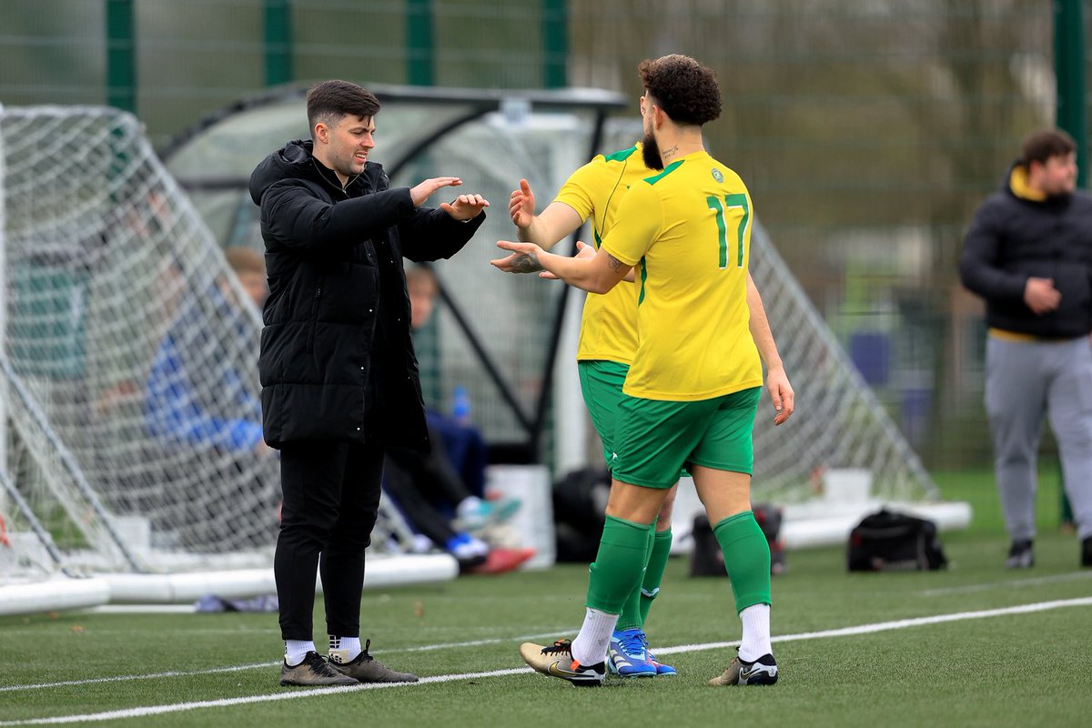 Kyle Davis tweet media