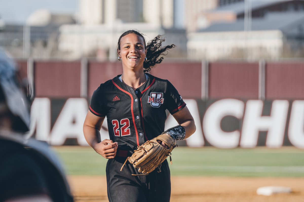 UMass Softball tweet media