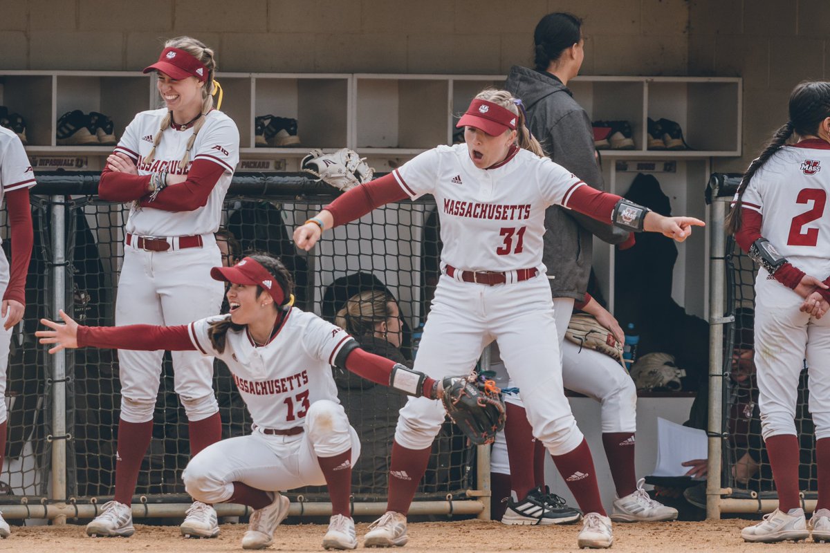 UMass Softball tweet media