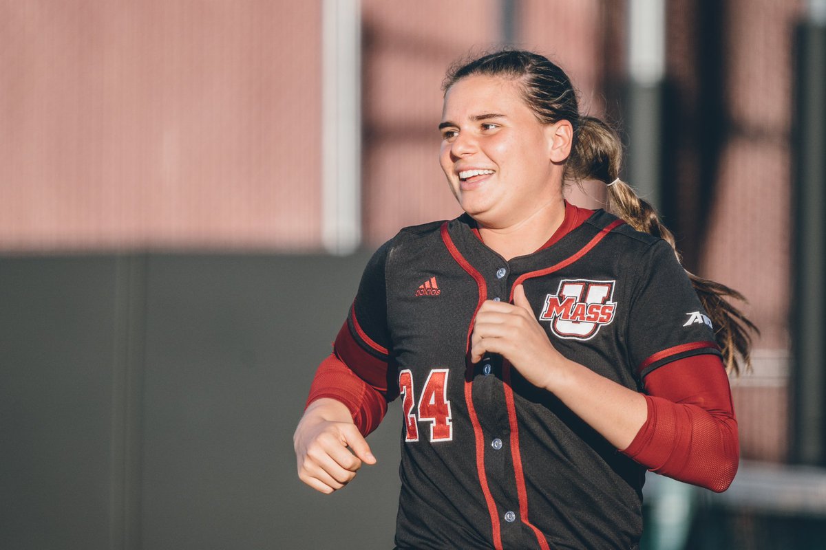 UMass Softball tweet media