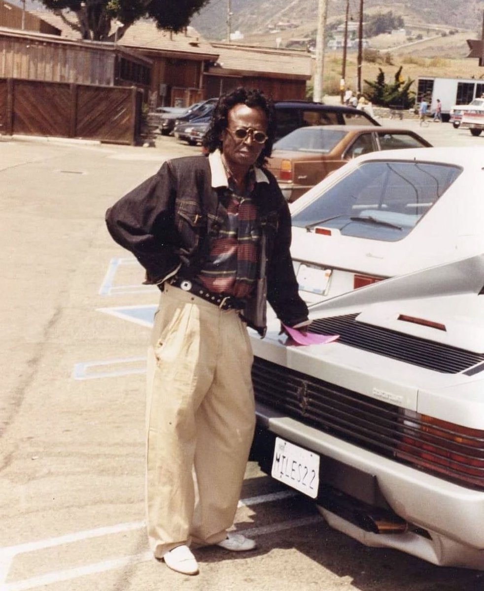 Menswear 

2014                            2024