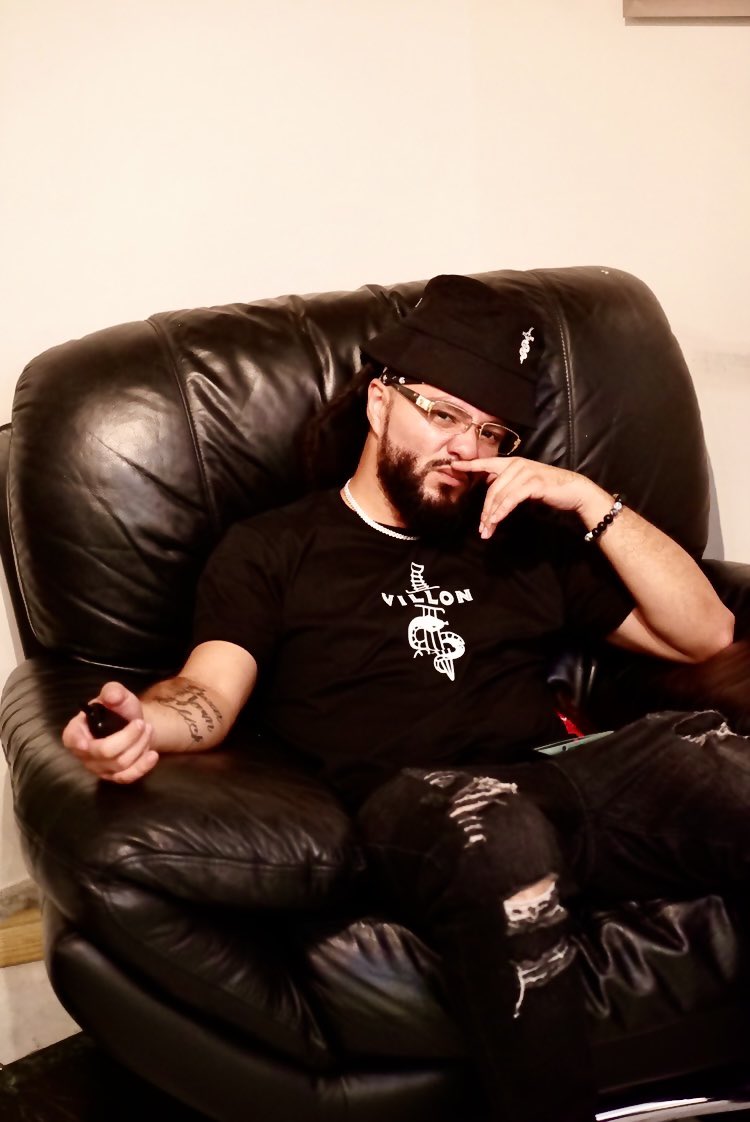 LIKSHOTS's tweet image. Since last time y’all saw me? I leveled up to a #Villonaire @VillonFrance #Villon