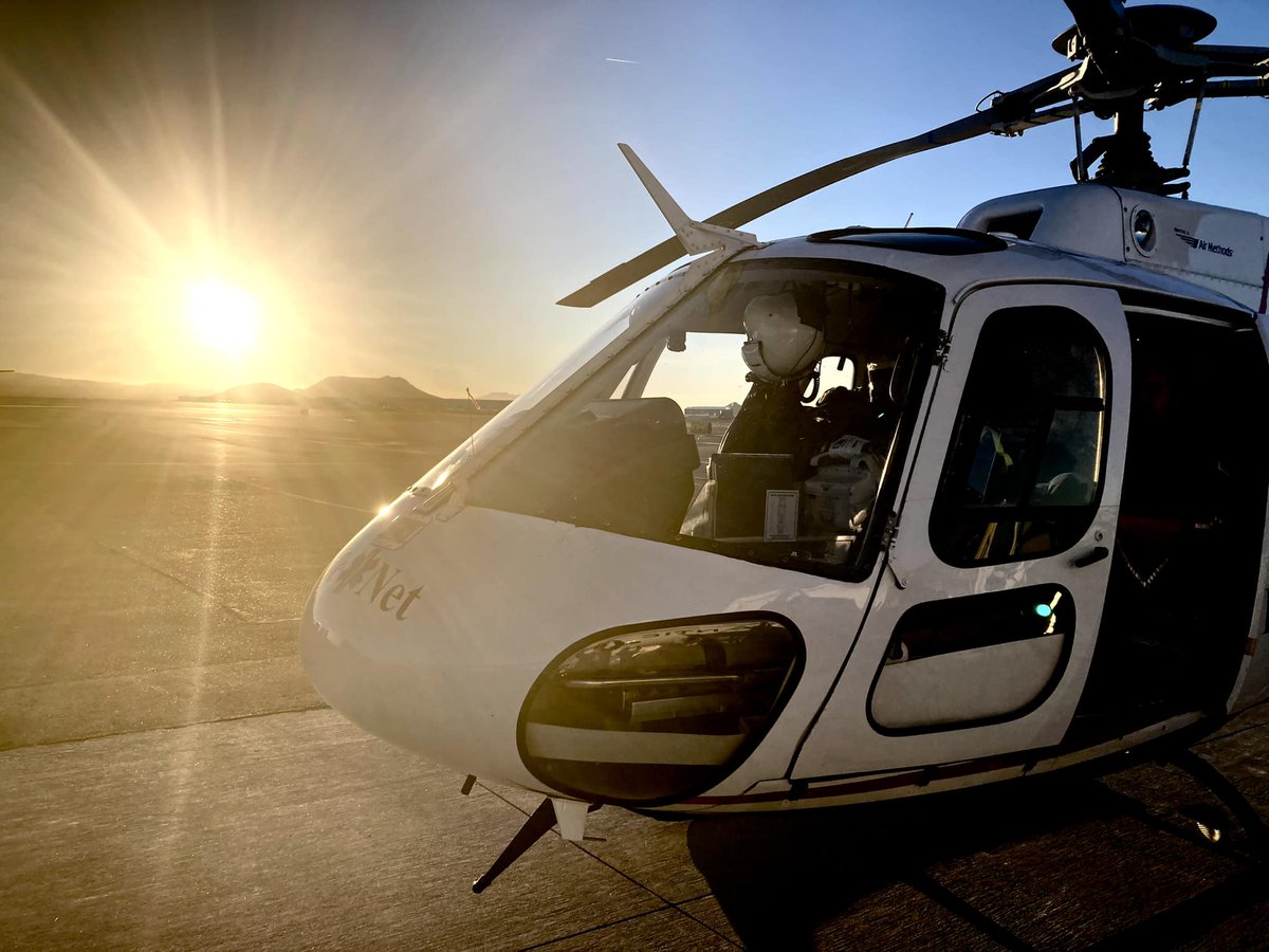 As we wrap up the year, we are grateful for our dedicated team of pilots, medics, nurses, and mechanics who work tirelessly day and night to ensure the safety and well-being of our patients. Join our Air Methods family! See you in 2024! bit.ly/CareersAtAirMe…