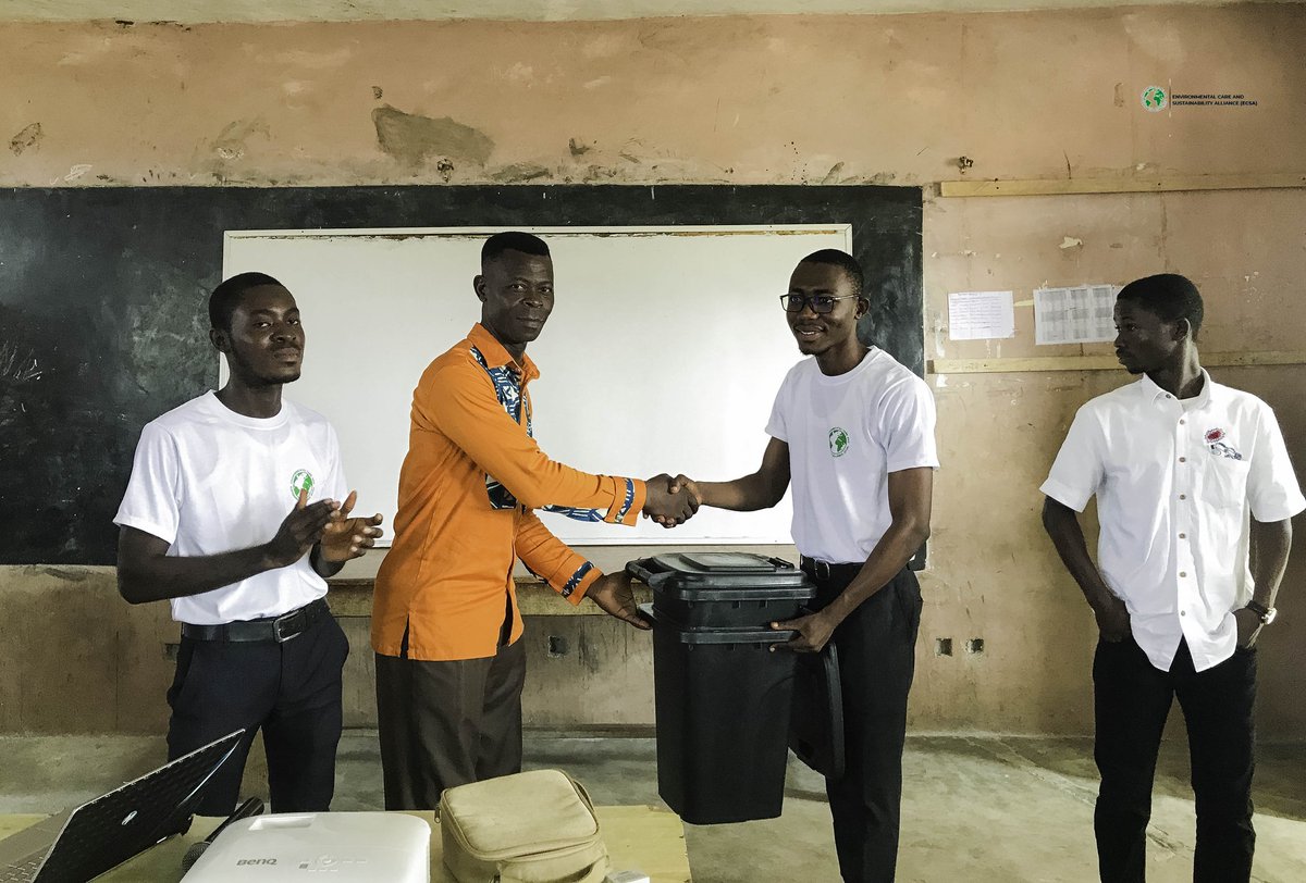 official_ecsa's tweet photo. We had an amazing Year with #schools and #communities working towards #Sustainability. Our work included #Education, #Awareness and #Action. Untill we overcome #ClimateChange and #PlasticPollution, we will keep working💪 https://t.co/SQmgDhkPhA