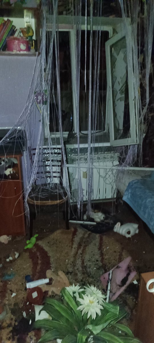 ruzzia ruined my house. now I don't have place to live 
#RussiaisATerroistState #RussiaIsANaziState