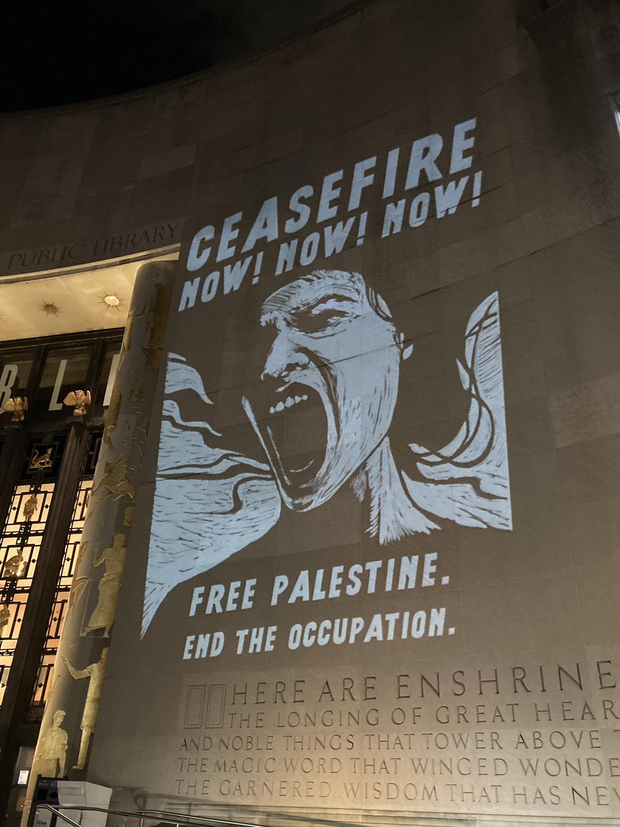 📽️CEASEFIRE NOW📽️ An autonomous group of culture workers projected messages of support for a Free Palestine & Ceasefire Now onto the Brooklyn Museum — an institution whose major funders are currently supporting & profiting off of the Israeli occupation & ongoing genocide.