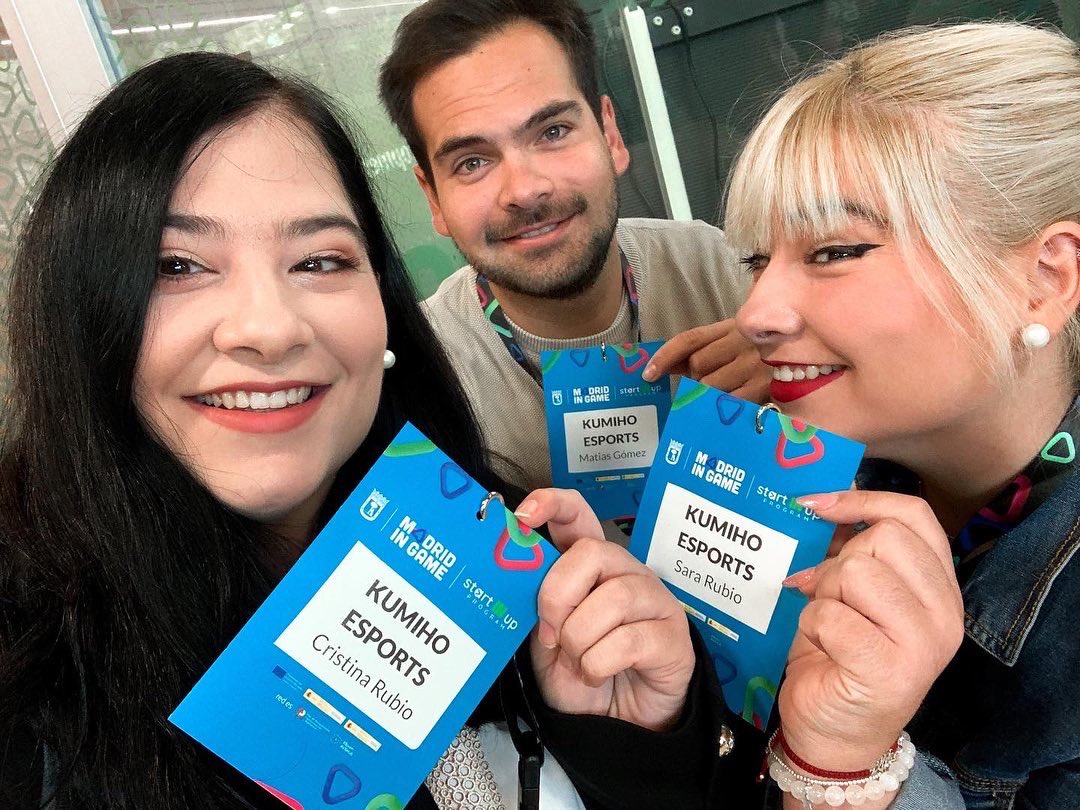 inaocris's tweet photo. Han pasado muchas cosas este año, pero desde que @MadridinGame nos dio la noticia de que estábamos dentro por nuestros proyectos educativos y de inclusión, me hicieron muy feliz 🚀✨

#BORN2CREATE
#BORN2INNOVATE https://t.co/tv1z7TA9wj
