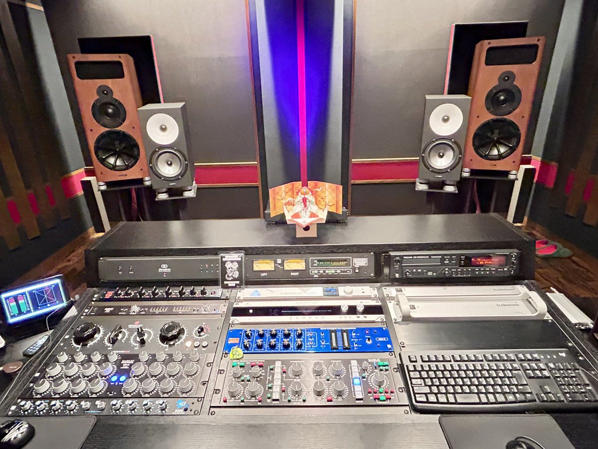 FULLBIT2021's tweet photo. 昨年中は大変お世話になり
誠に有難うございました

本年も心に沁みる音創りを
ゆっくりと確実に大切に楽しんで
勤めて参ります

今年も宜しくお願い申し上げます

令和六年　元旦

Tucky’s Mastering Inc.
代表取締役
瀧口“Tucky”博達

#新年ご挨拶 #令和六年 #元旦 
#tuckysmastering
#fullbit https://t.co/1R84eKFzKZ