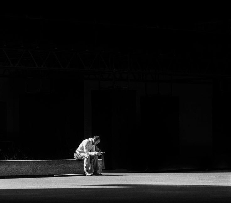 أسيرُ #وحدي في الطريقِ كأنني
طِفلٌ تشرّدَ في #الحياةِ سنينا
ليسَ #الضياعُ بأن أسيرَ بمُفردي
حينًا أرى #حُزني و أضحكُ حِينَا
فـ لطالما أخفيتُ #نبضَ مواجعي
و طويتُها كي لا #أعيشَ حزينا
إن الضياعَ بأن أذوبَ #صبابةً
من أجلِ  #قلبٍ لا يذوبُ حنينَا