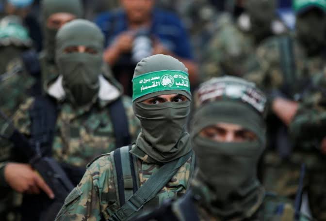 🚨BREAKING: HAMAS STATEMENT. 🟢 Hamas political bureau member Dr. Bassem Naim (1/2): — In response to the misleading report by The New York Times regarding the behavior of Palestinian fighters on October 7th: We regret to say that most of the mainstream Western media and press…