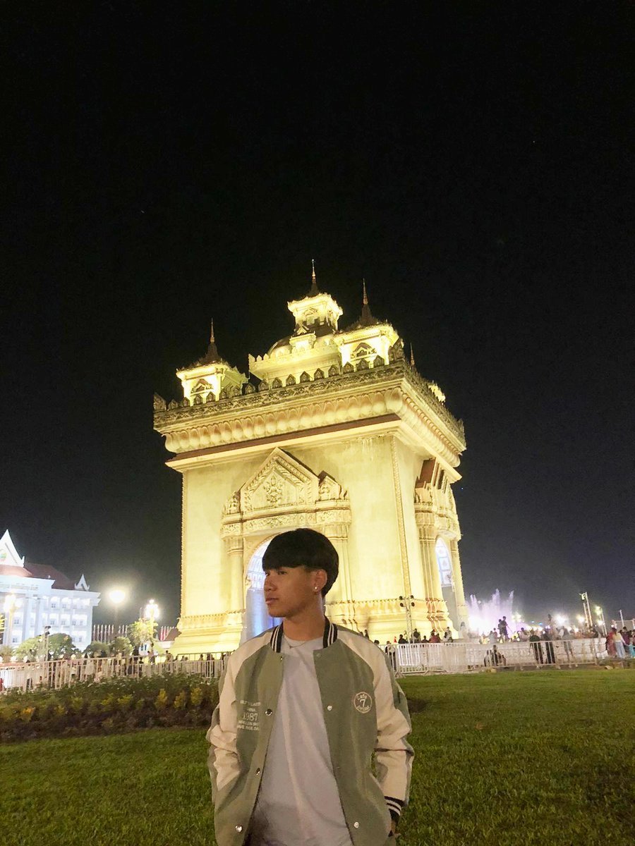 boy_syv's tweet photo. ວ່າງເດີ້ຊວນເເນ່ #ນະຄອນຫຼວງ https://t.co/WmyASwMOUw