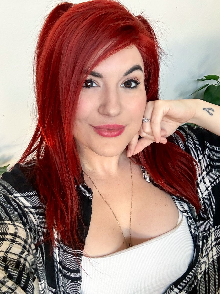 last stream of 2023! playing dino crisis 2 for the first time 🦖 twitch.tv/bloodyfaster