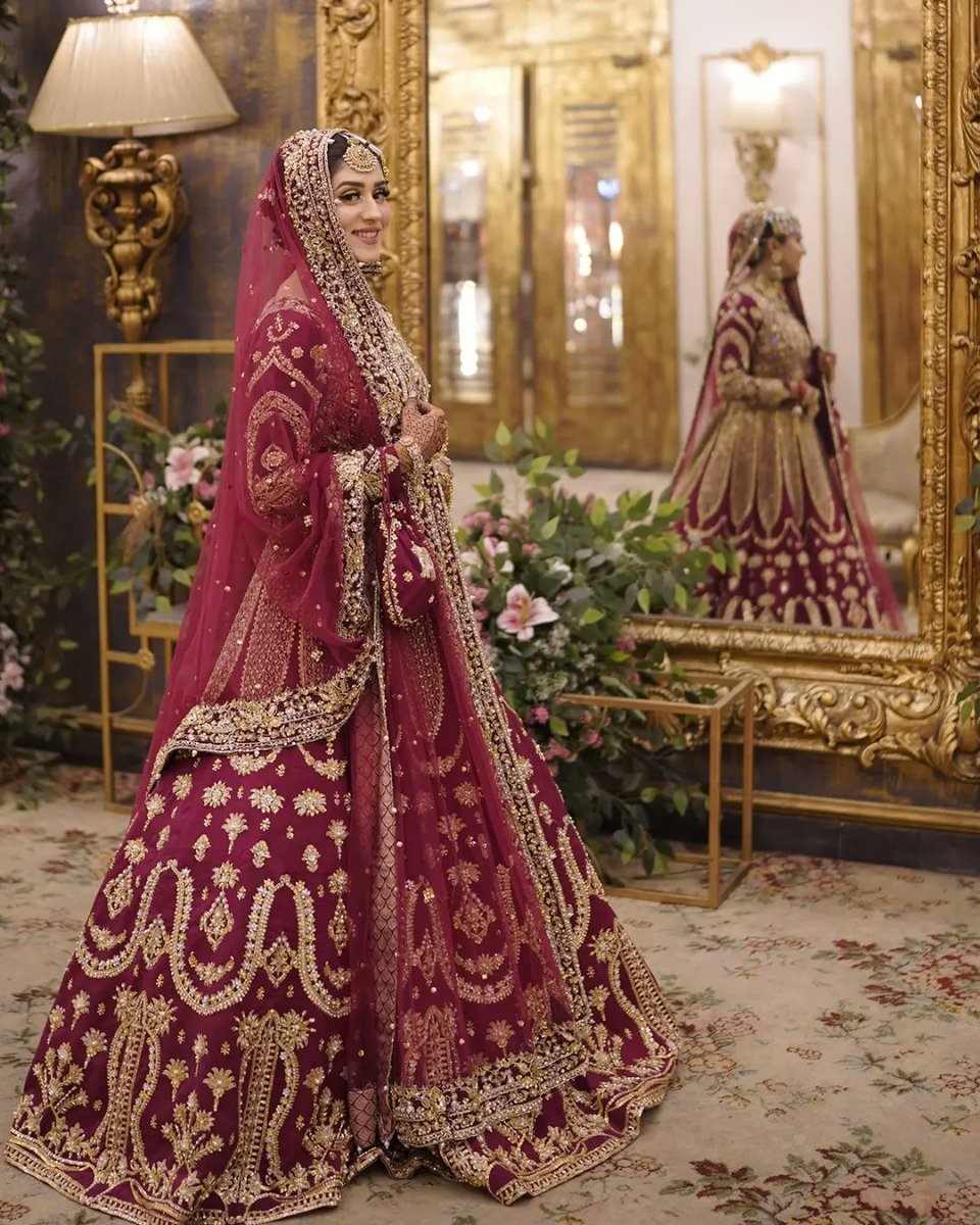 ALIXEESHAN's tweet photo. Absolutely stunning in wine red! ♥️

Our beautiful client looks amazing in Ali Xeeshan's handmade lehenga choli, blending traditional craftsmanship with modern elegance. The outfit features intricate naqshi, sitara, and aari work. Pure allure! 🌟
.
.
.
.
#Bridals #clientdiaries https://t.co/lgA0RM72Mb