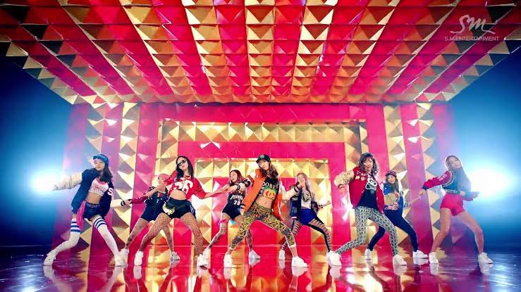 kchartsmaster's tweet photo. 11 years ago today, Girls’ Generation released ‘I Got A Boy’. https://t.co/0zNACcpsYp