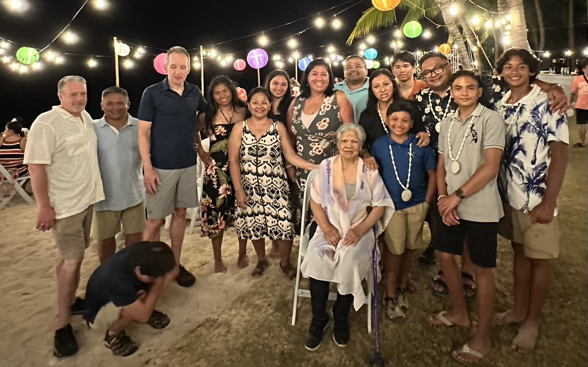 lolanadan's tweet photo. HAPPY NEW YEAR from Two Seasons Coron Island Resort, Palawan, Philippines 🥳🥳🥳 https://t.co/BKXVdP8tlp