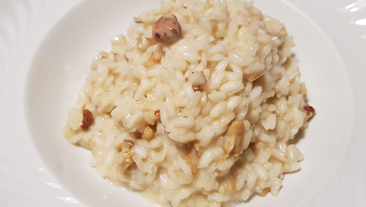 .@LaConsiglieria - #isola di #GRADO #island - casa Boemo - #Risotto con #gorgonzola #noci e #nocciole - @mariacr28250504 @giorgiobigi1 @marina52182 @SuttoraM @SaraSanson67 @azzur_farfalla @srmcarla @CMarc17 @CiriSince1978 @AugustSummer821 @abollis @Mario16604832 @enrica_emme