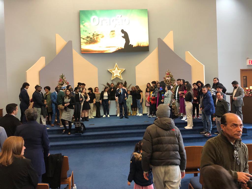 PrLuisGoncalves's tweet photo. Fim de ano de #Evangelismo #Apelos #Decisões e #Batismo emocionantes em New York! #Caravana nos Estados Unidos! Louvado seja #Deus! #iasd @iasdbrasilny https://t.co/zOAYmYTVzc