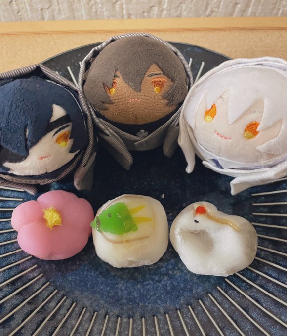 新年あけましておめでとうございます!今年も色々楽しみつつ張り切る所存です。良かったらどうぞお付き合いください。本年もどうぞよろしくお願い致しますっ 辰年嬉しいーーーーーーーっ