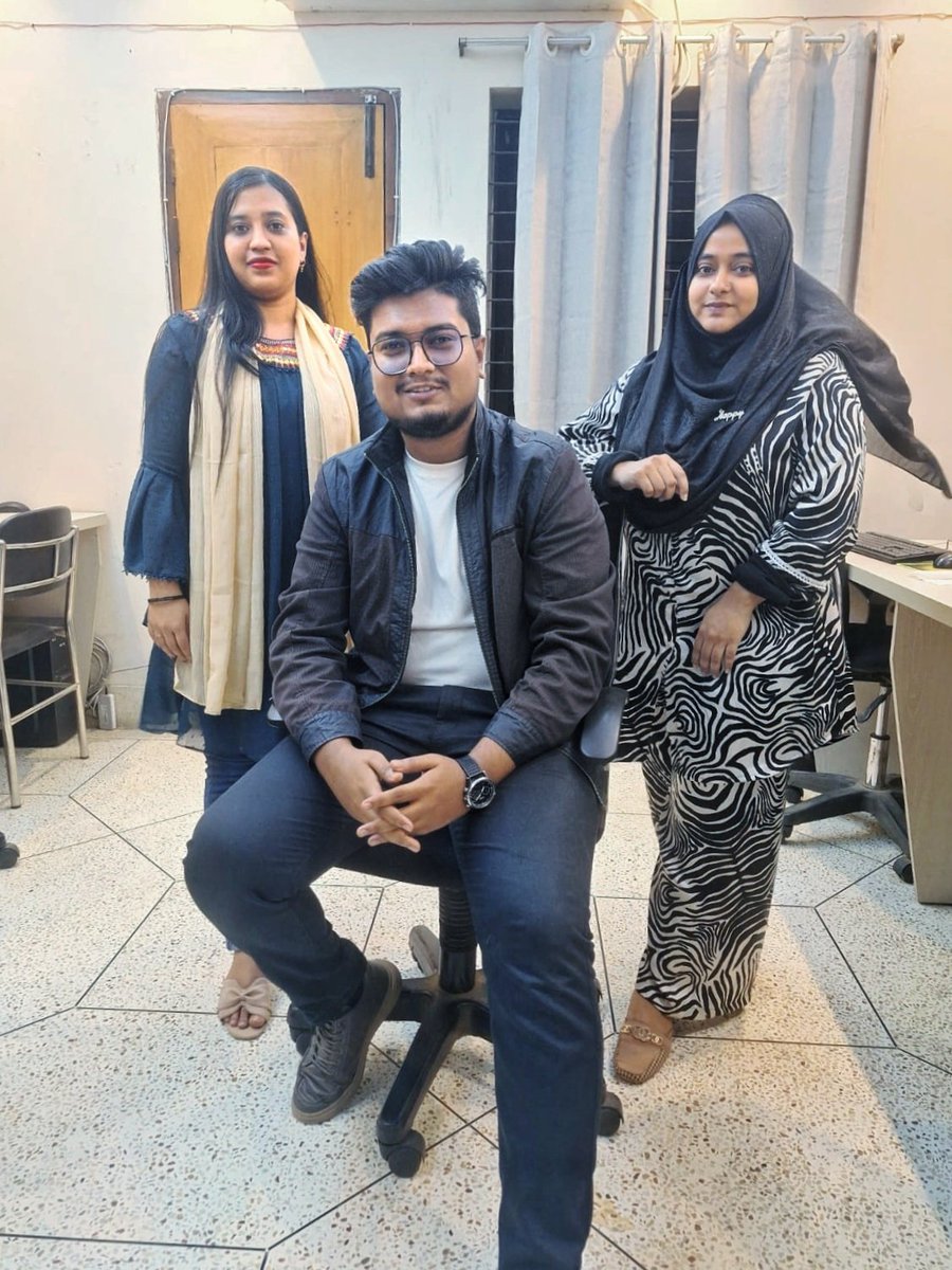 BAPPY____'s tweet photo. Grateful for an incredible 2-year journey at Pixoid IT! Today marks my last day, and it's bittersweet. Huge thanks to this amazing team for all the memories and support. Specially Nahid Vaia, Nadia Apu, Sumon Vaia,Noor Vaia, Tanha, Shamim Vaia, Anika Apu. Already missing each one https://t.co/AkL3crzTCN