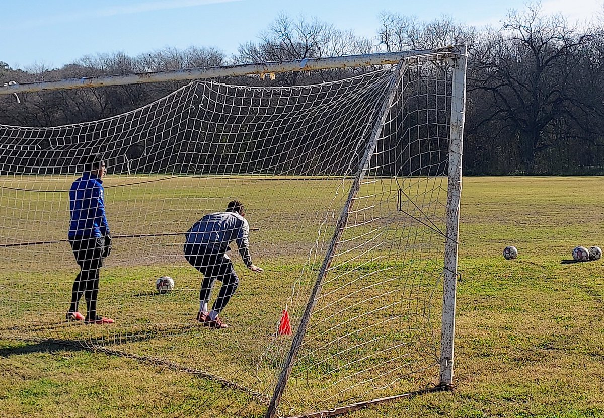 CadenMorrisGK's tweet photo. College Prep! #8amClub ⚽️👊💥
@6a_28
@SATXrecruiting
@Harding_MSoc https://t.co/TwyUbk1Dnn