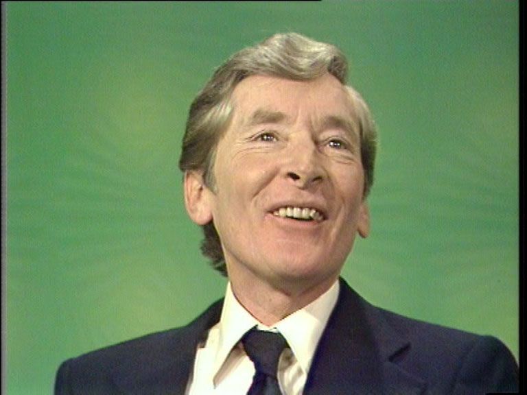 Humorous stories about Showbusiness Colleagues at 6pm TELL ME ANOTHER (1976) featuring #KennethWilliams #AlfredMarks #LizaGoddard #JoanTurner and more! #TPTVsubtitles