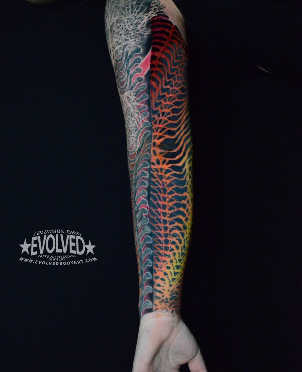 EvolvedBodyArt's tweet photo. Sleeve by Mikolaj! https://t.co/Xu72zxTM6T