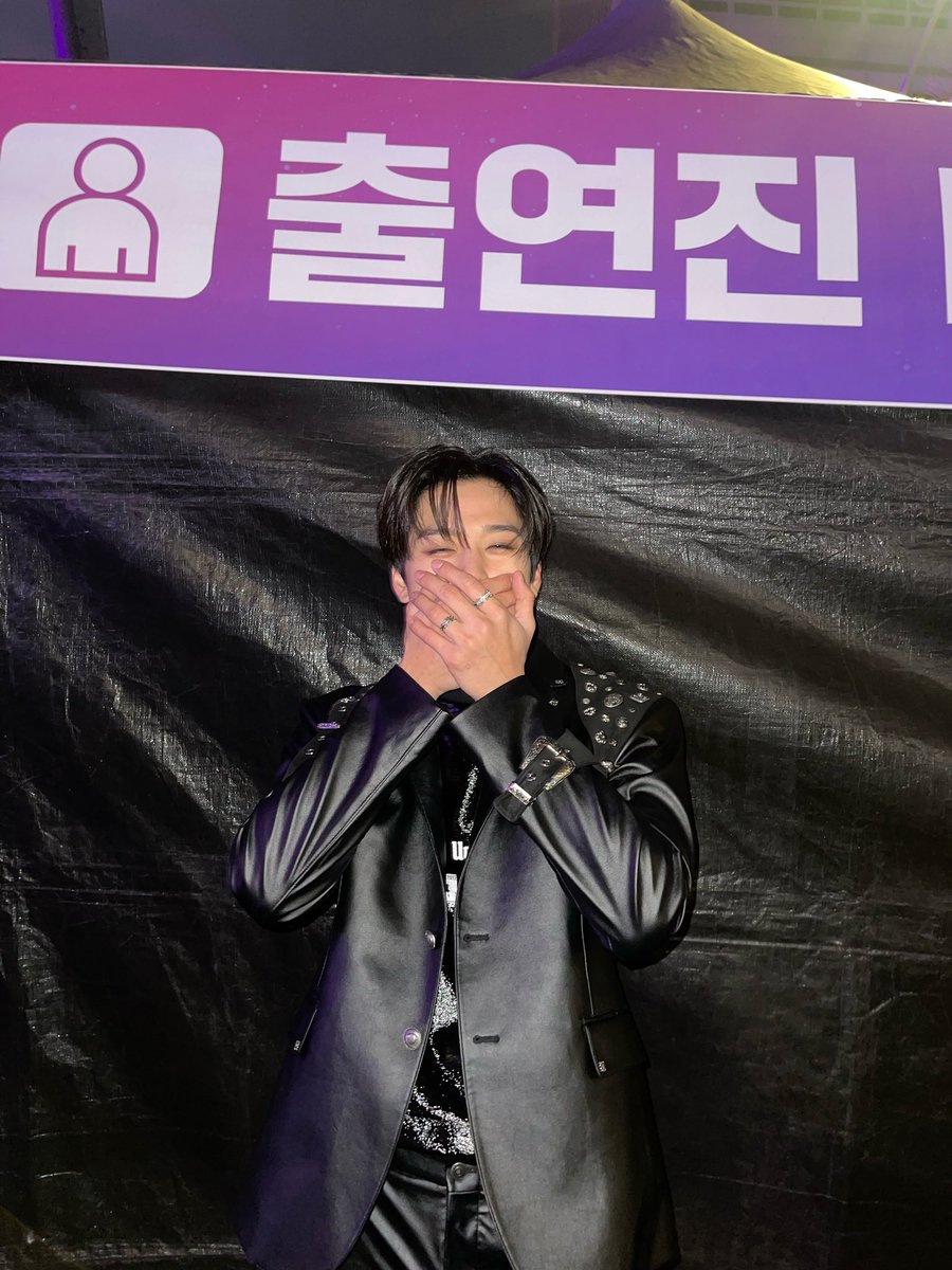 litting_115's tweet photo. 새해부터 쥬사연애모드 https://t.co/BdAr2GET1S